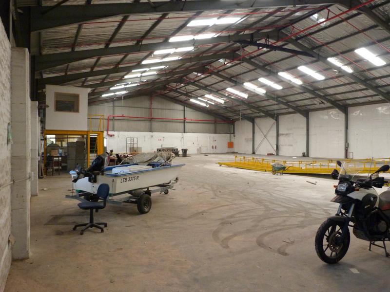 To Let commercial Property for Rent in Neave Industrial Eastern Cape